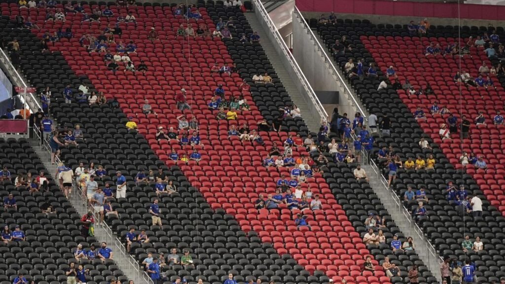 Mundial de Clubes | El otro drama del Mundial de Clubes: el Chelsea, debut a grada vacía Mundial de Clubes | El otro drama del Mundial de Clubes: el Chelsea, debut a grada vacía
