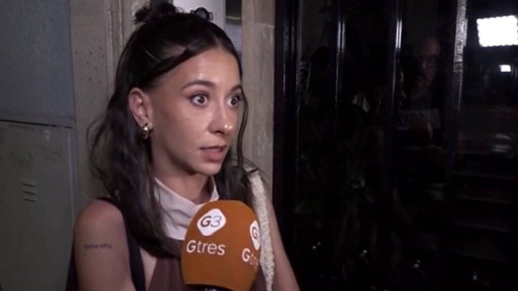Ivet Playà, la polémica fan de Alejandro Sanz, se revuelve fuera de plató: “Tengo pruebas” Ivet Playà, la polémica fan de Alejandro Sanz, se revuelve fuera de plató: “Tengo pruebas”
