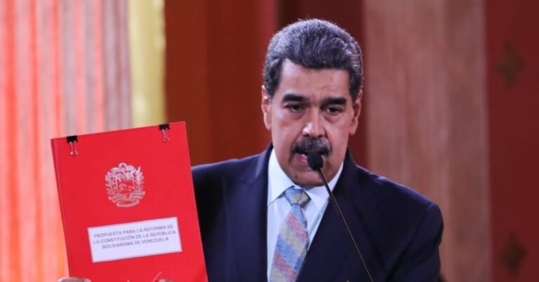 Pese al fraude electoral, Maduro espera que la oposición participe en elecciones municipales