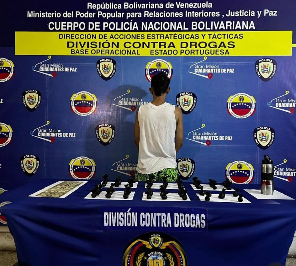 Detenido ciudadano con 22 kilos de marihuana Detenido ciudadano con 22 kilos de marihuana