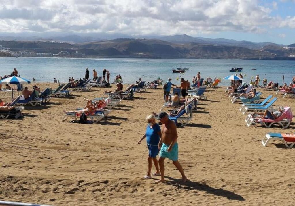 Los turistas extranjeros se disparan un 10% en abril y gastan 10.800 millones de euros